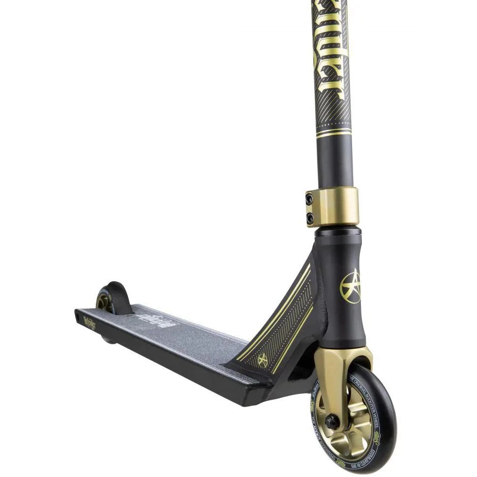 Addict Defender 3.0 Stunt Scooter - Black/Gold 5 Addict Defender 3.0 Stunt Scooter - Black/Gold - Image 3
