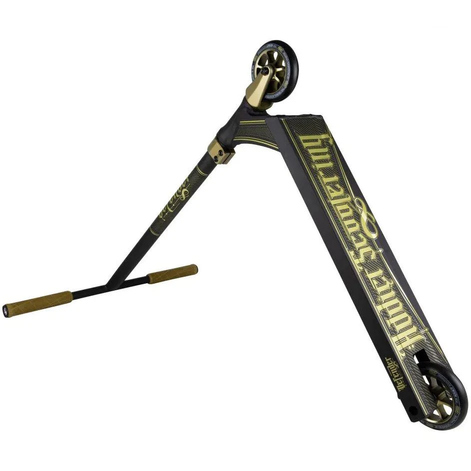 Addict Defender 3.0 Stunt Scooter - Black/Gold 8 Addict Defender 3.0 Stunt Scooter - Black/Gold - Image 6