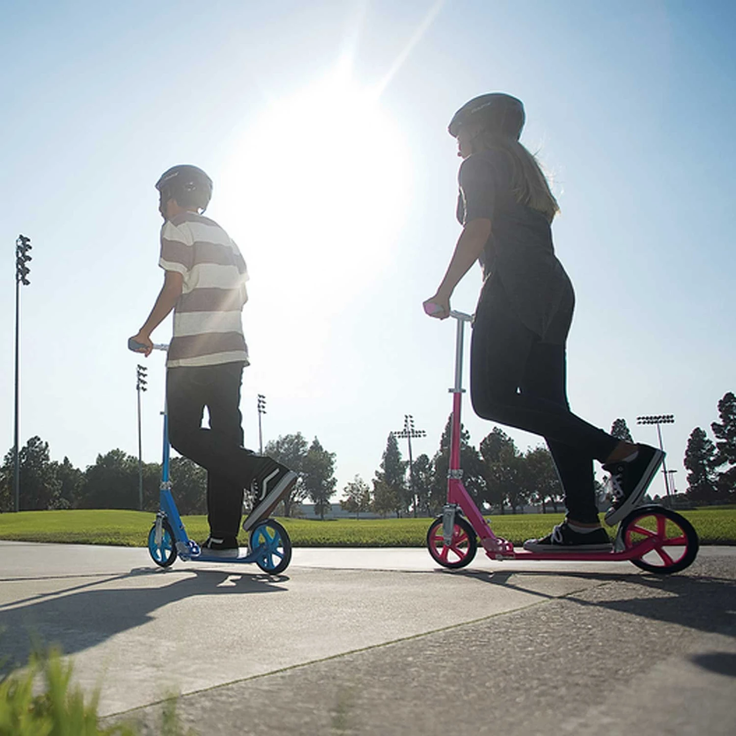 Razor A5 Lux Commuter Scooter - Pink 11 Razor A5 Lux Commuter Scooter - Pink - Image 9