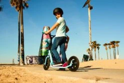 Razor Flashback Commuter Scooter - Blue -Online Sports Store RAZ 1122 FLA BAC SCO BLU 8 48c8