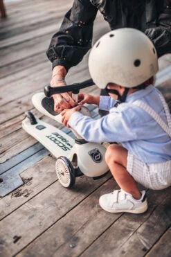 Scoot And Ride Highway Kick 1 Kids Scooter - Ash -Online Sports Store SCO 421 HWY KI1 SCO ASH 25 1d20